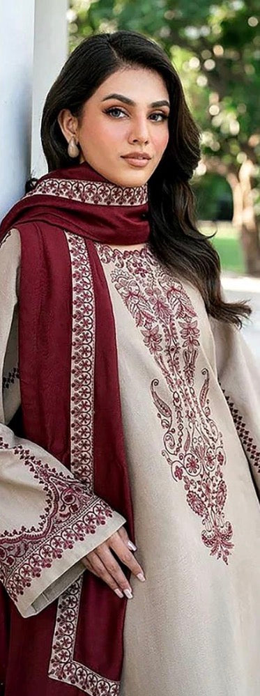 Baroque-lawn embroidered 3 piece suit