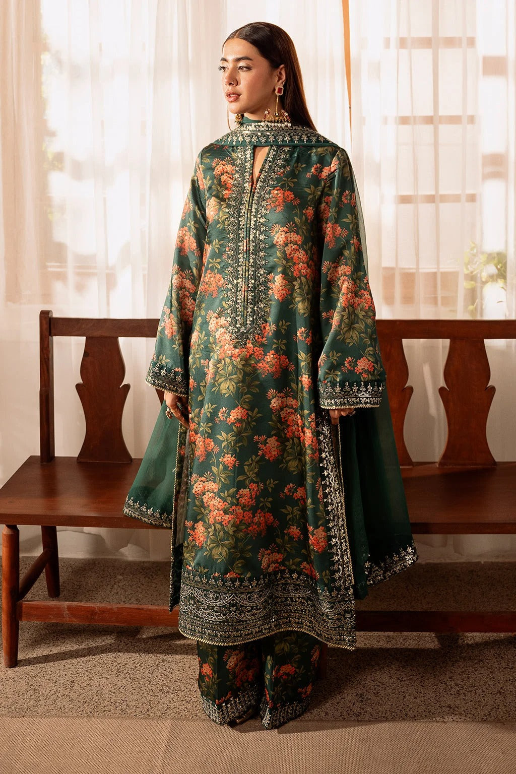 SHEENORA  lawn luxury Embroidery 3piece Artical D 4103