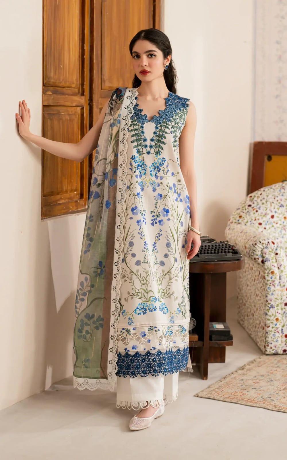 M.PRINTS lawn printed shirt with Embroidered chiffon dupppta ZB115