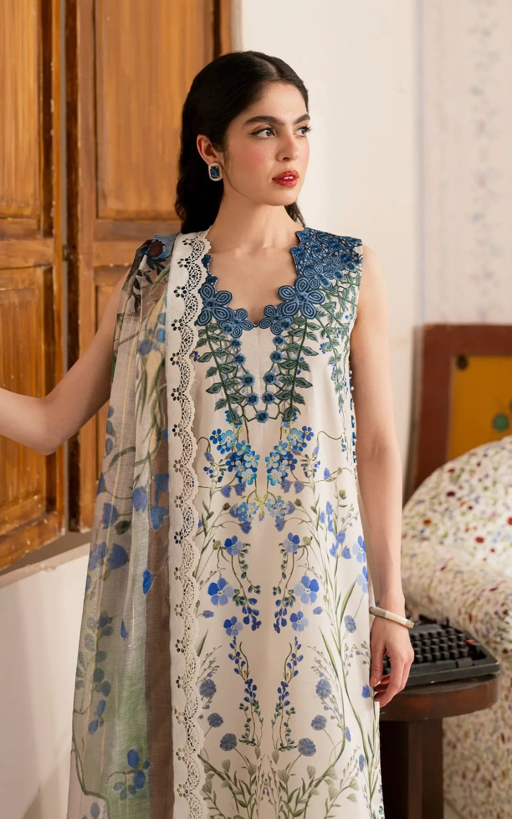 M.PRINTS lawn printed shirt with Embroidered chiffon dupppta ZB115