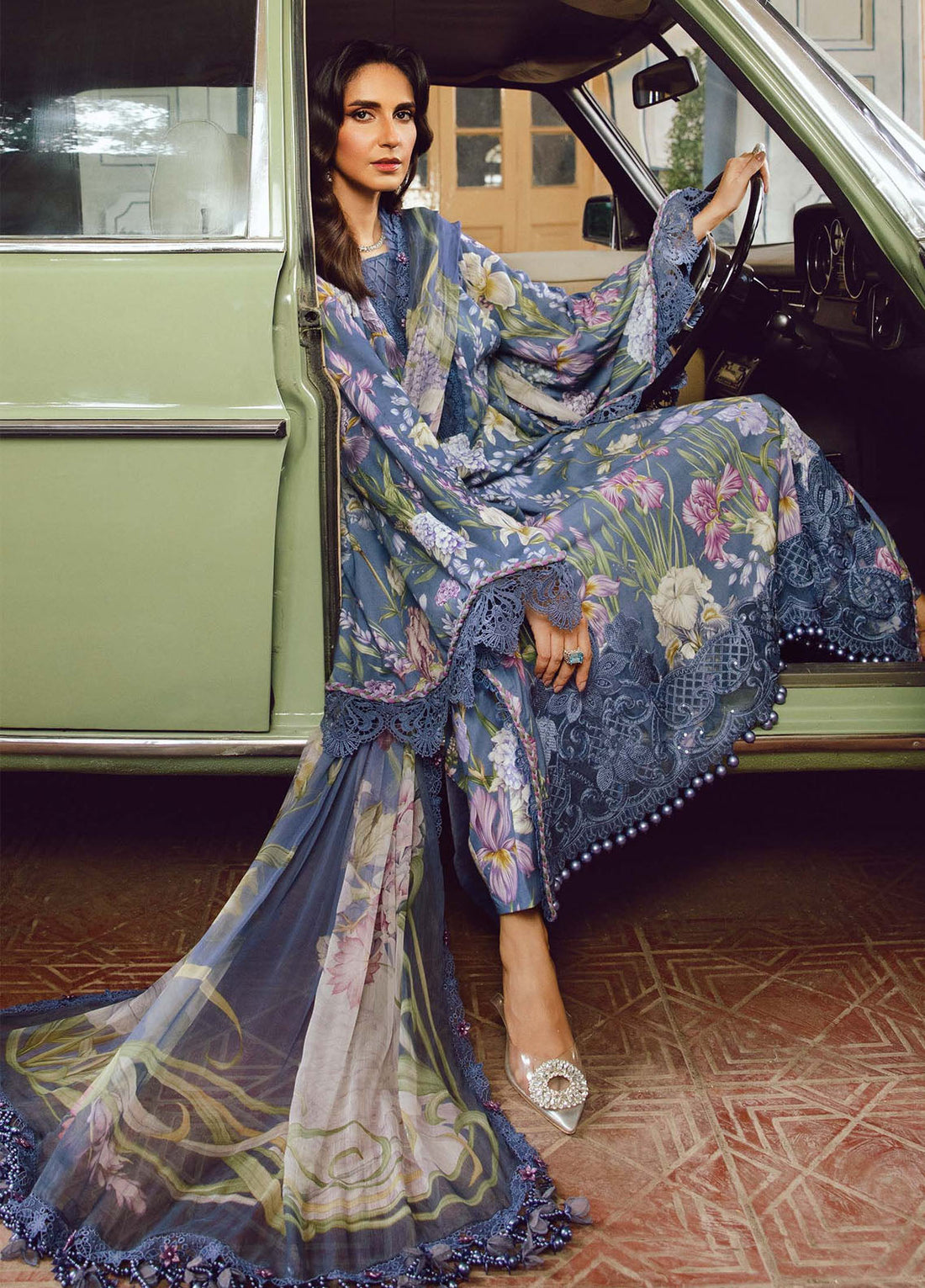 Sale live Maria b Unstitched slik 3picee