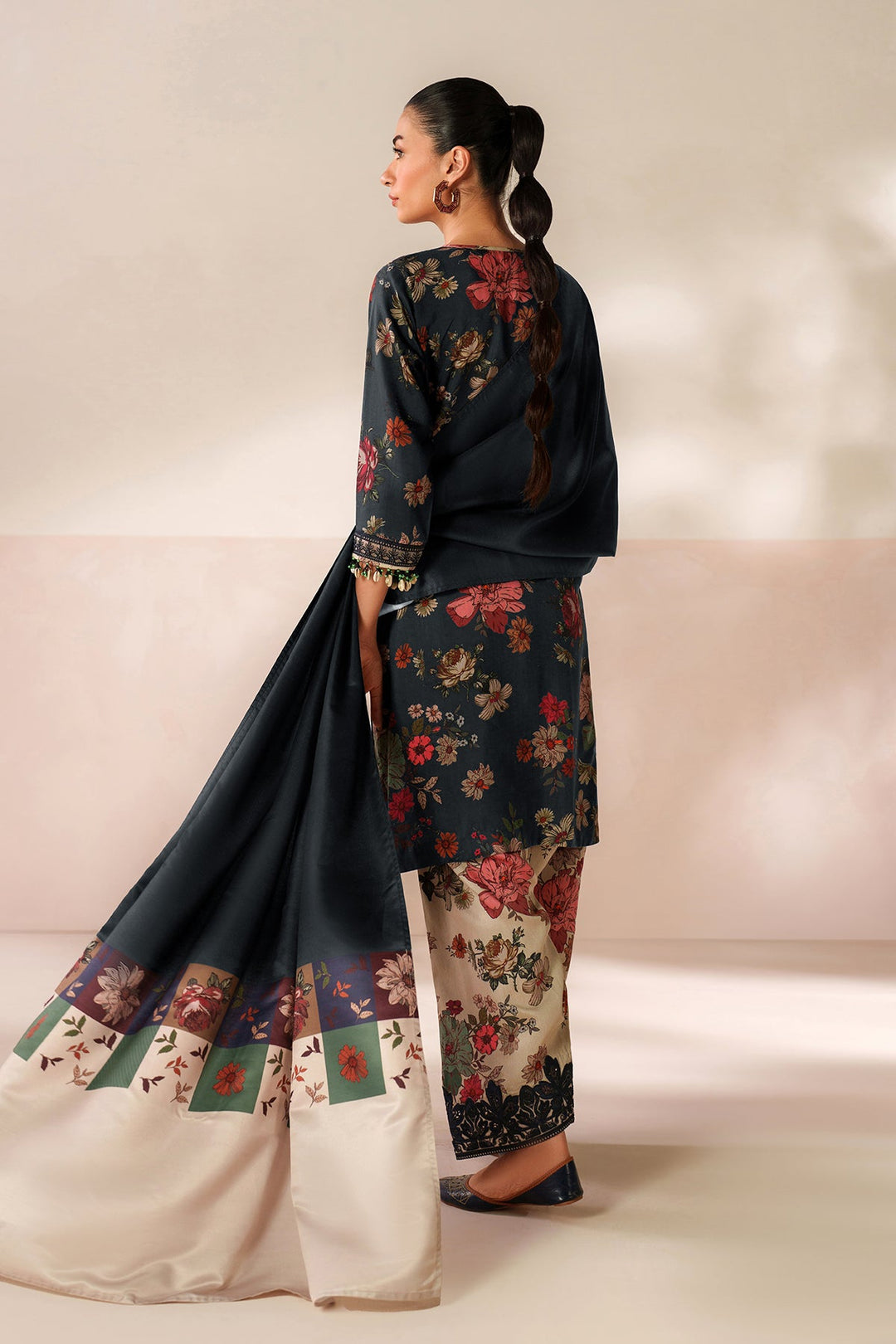 Barooque| lawn printed 3piece Suit